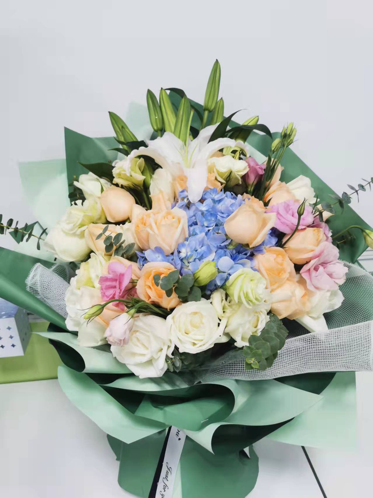 Hálás, hogy találkozhattunk és együtt haladhatunk előre