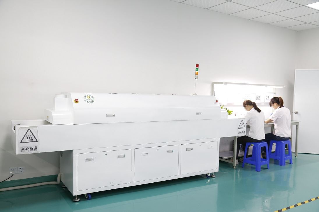 Reflow forrasztás és hullámforrasztás a Pogo Pin Projectben