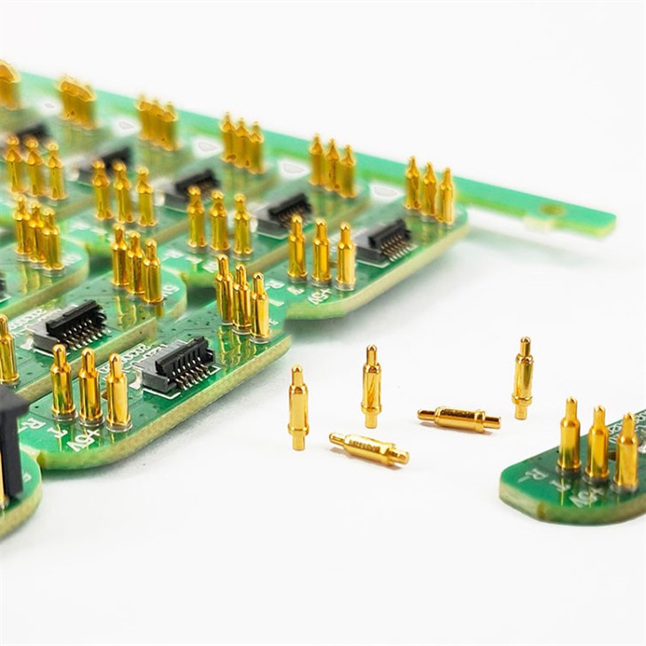 PCB töltő Pogo Pin